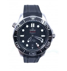 Omega Seamaster Diver 300M Co-Axial Master Chronometer esfera negra on Rubber Strap 210.32.42.20.01.001